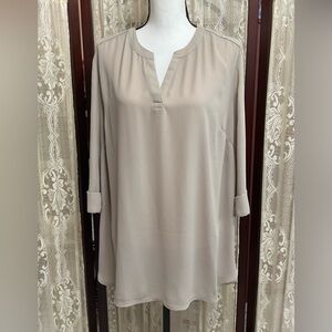 SUSAN GRAVER V-NECK BLOUSE - SZ 18W